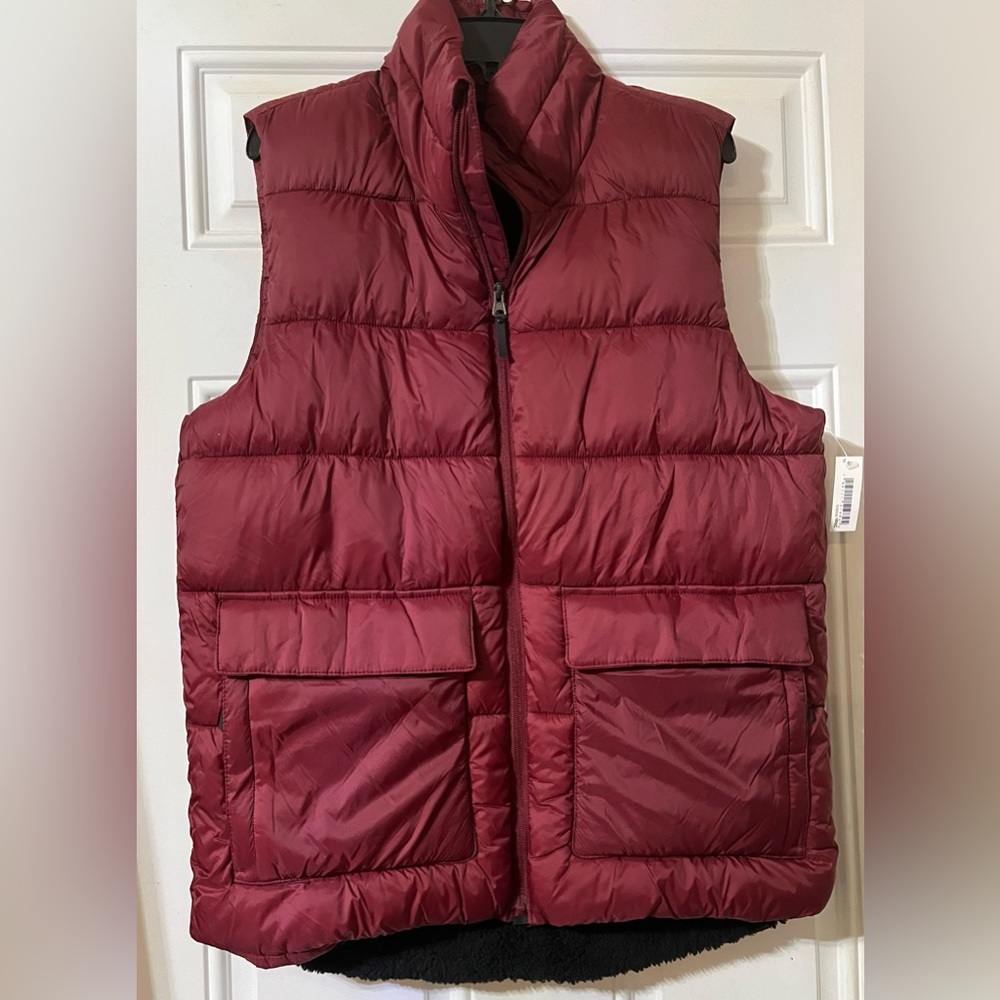 Amazon Essentials Garnet Puffer Black Fleece Lined Vest Men’s M NWT